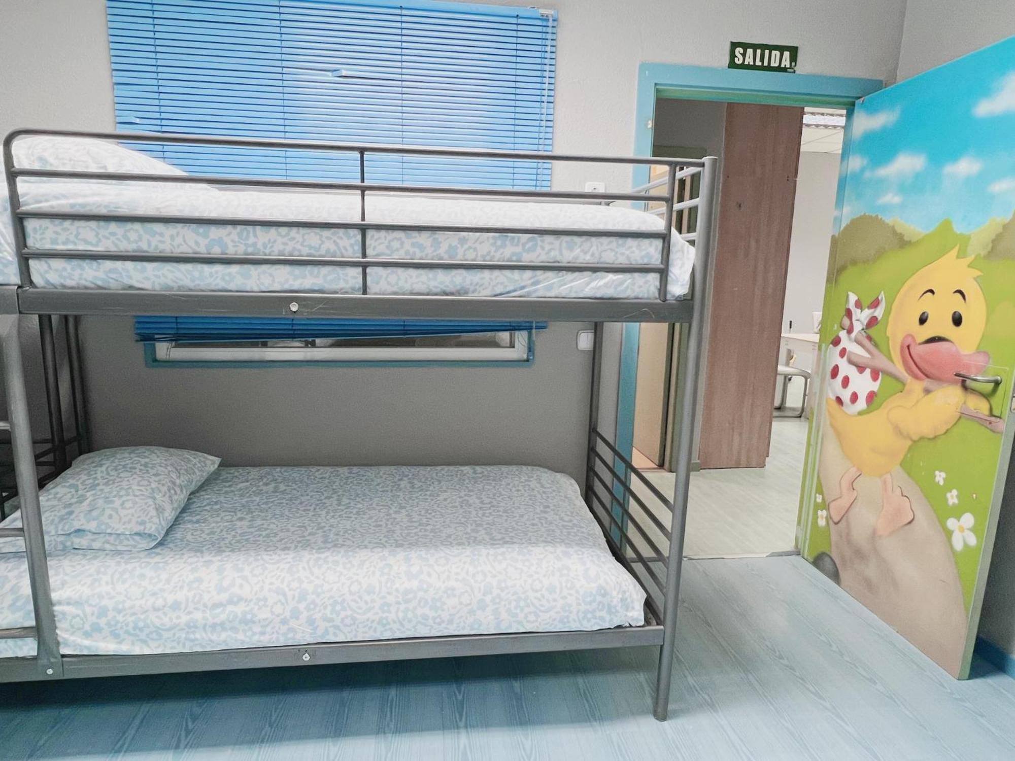 Hostel Las Rosas มาดริด ภายนอก รูปภาพ