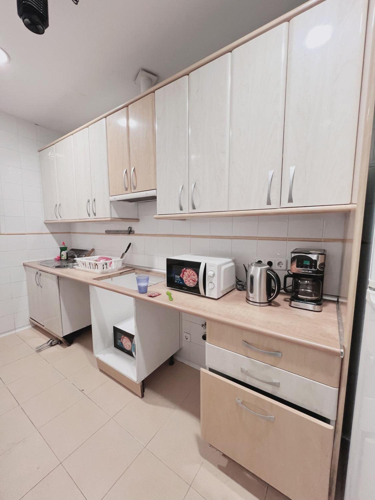 Hostel Las Rosas มาดริด ภายนอก รูปภาพ